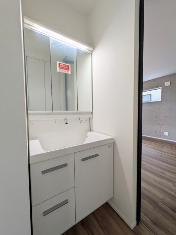 神戸市垂水区霞ヶ丘３丁目戸建Ｂ号地の独立洗面台