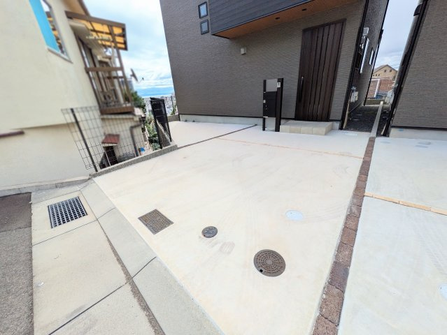 神戸市垂水区霞ヶ丘３丁目新築戸建Ｂ号地の駐車場