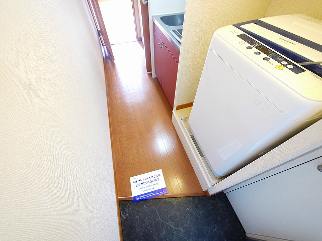 レオパレス大宮の玄関|落ち着いた玄関です