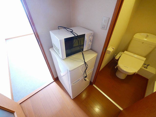 レオパレス大宮の設備|冷蔵庫です
