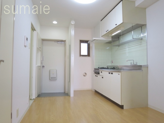 廣田８８の居間・リビング|５．５帖の使いやすいダイニングです♪