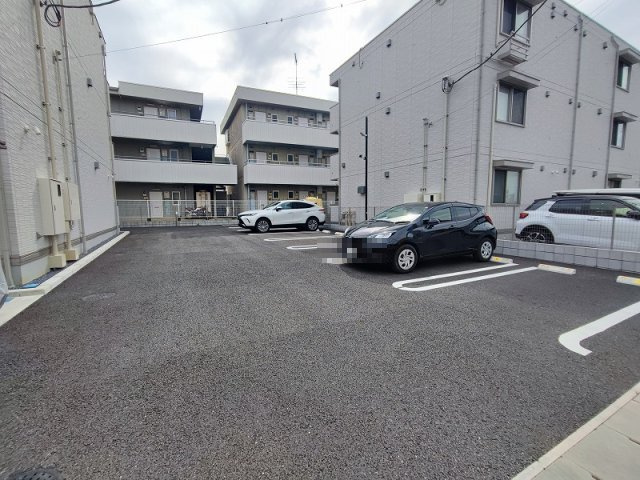 ジオバンナの駐車場