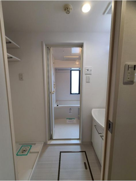 メルビ・ケイの洗面所