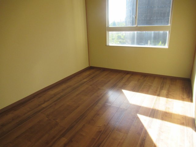 兵庫県公社　芦屋浜高層（高浜）２号棟のその他|明るい洋室です