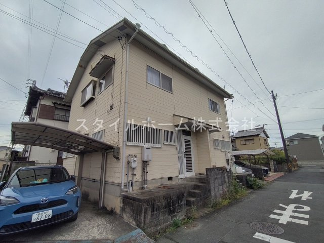 テラス牛川の外観