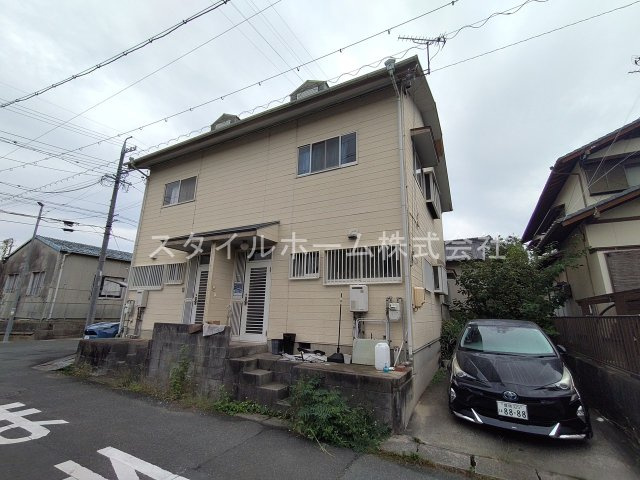 テラス牛川の外観