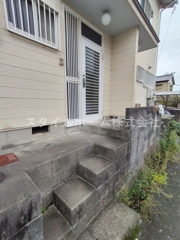 テラス牛川の駐車場