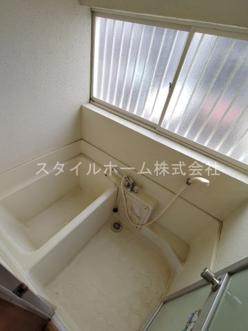 テラス牛川の浴室