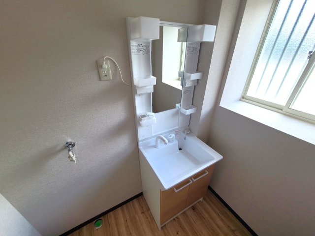 本郷貸家の独立洗面台