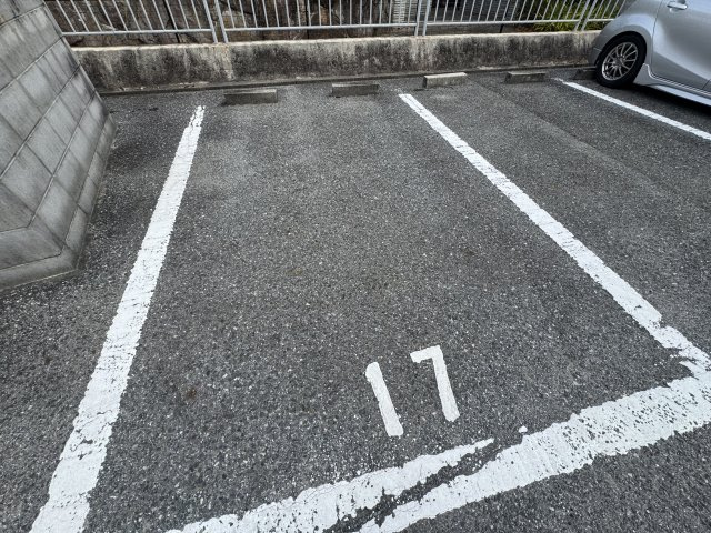 エスポワール西神戸の駐車場