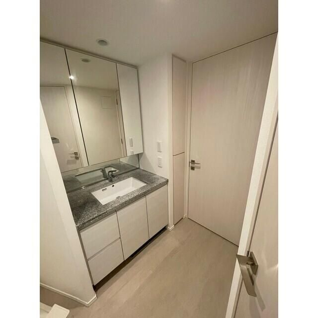 勝どき　ザ・タワーの独立洗面台