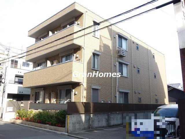 ブランシェ本町の外観