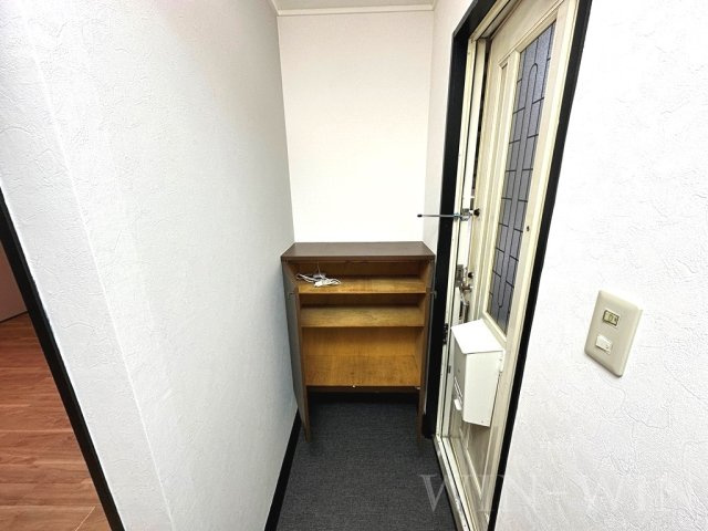 塩田ハイツ Hの玄関