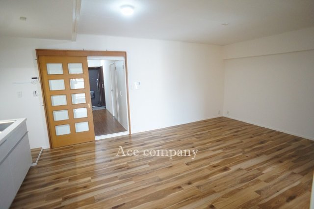 【居間・リビング】の画像