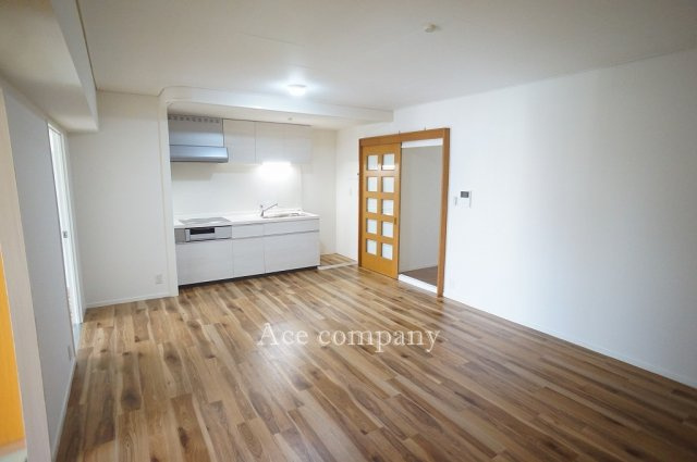 【居間・リビング】 | シャルム湯里 | 【LDK：約14.4帖】