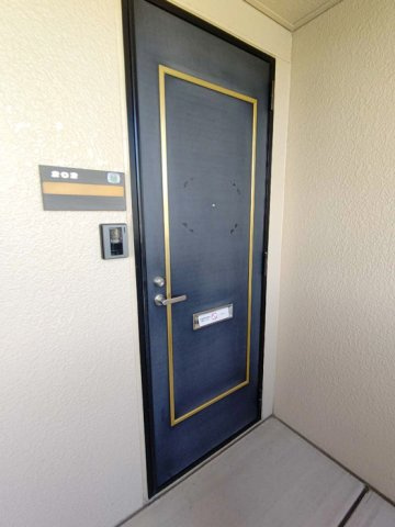 プリシェールKの玄関