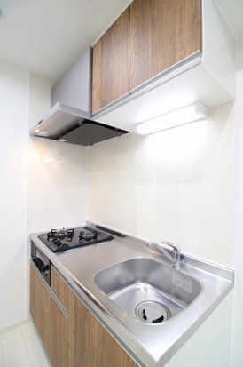 Riva鳥栖本町のキッチン|2口コンロ・グリル付のシステムキッチンです♪