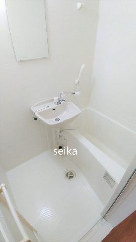 レオパレスボニータドイスの浴室