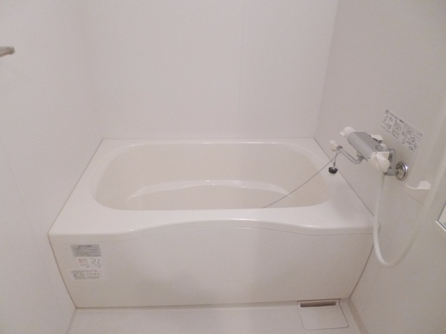 ソフィアヘーベルの浴室|ゆったりしたお風呂です♪