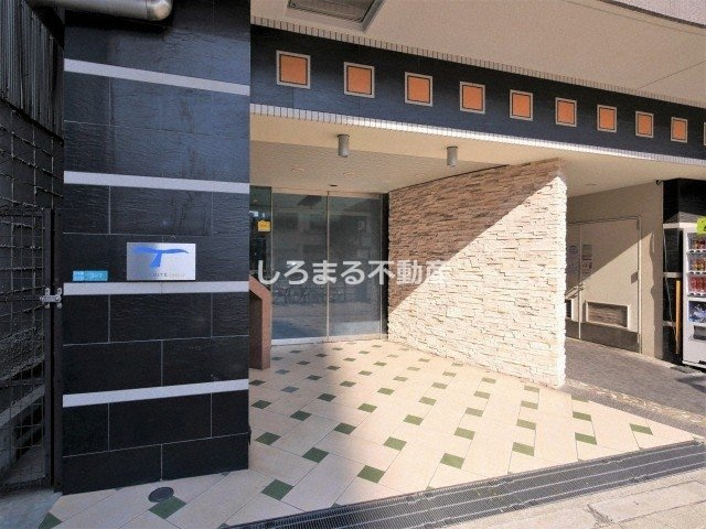 SERENiTE日本橋SUDのエントランス