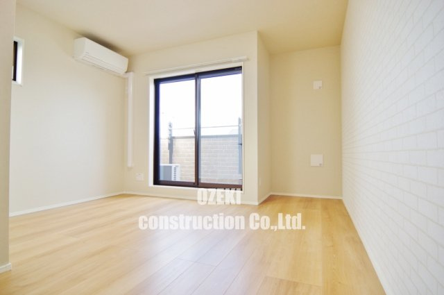 モナーク越谷の居間・リビング