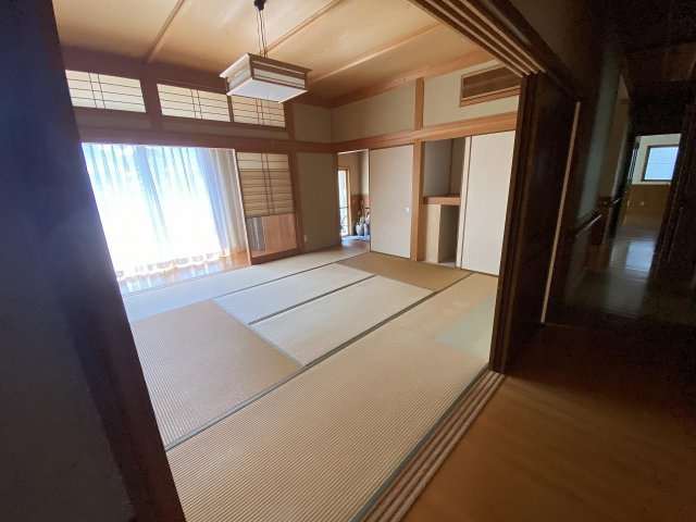 土佐市新居　中古戸建ての和室
