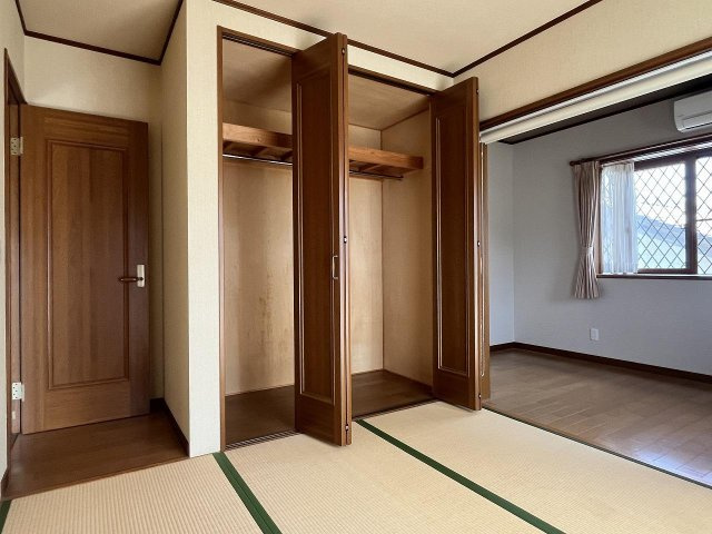 土佐市新居　中古戸建ての収納