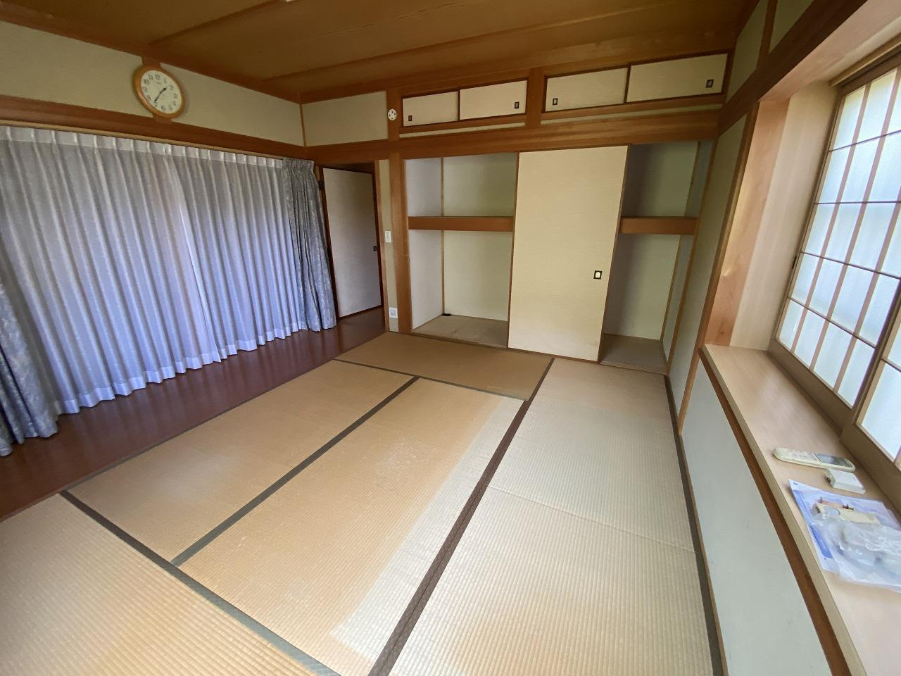 土佐市新居　中古戸建ての和室