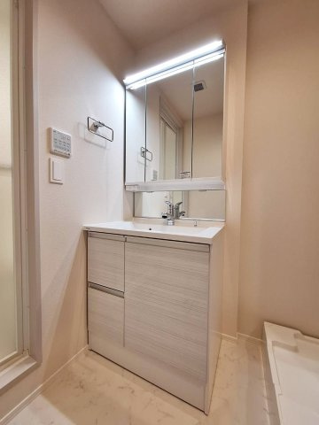 ソレイユ湘南の居間・リビング