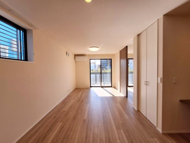 ソレイユ湘南の居間・リビング