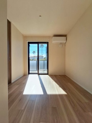 ソレイユ湘南の居間・リビング