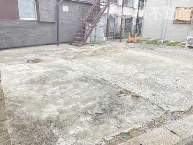 ・ベルメゾン南柏の駐車場|駐車場に車を止められます