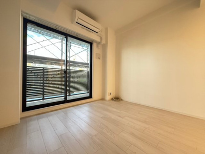 【居間・リビング】 | ワールドアイ難波City Gate