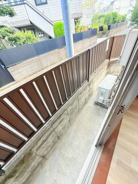 スクエアコートのバルコニー
