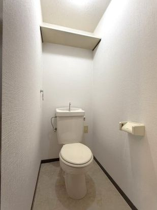 ライフステージ川間のトイレ|落ち着いたトイレです