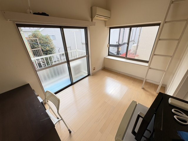 ピュアハウス真間の居間・リビング