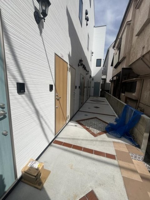 ソルナクレイシア東中野のエントランス