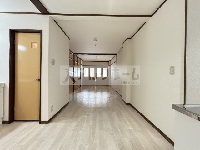 山下マンションの居間・リビング