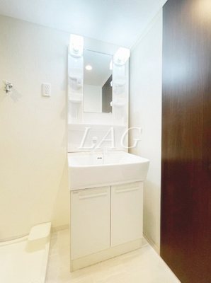 【洗面所】 | 蕨中央ビル | 洗面台です。