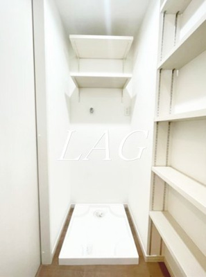 【設備】 | サニーブリーズ板橋 | 室内洗濯機置き場です。