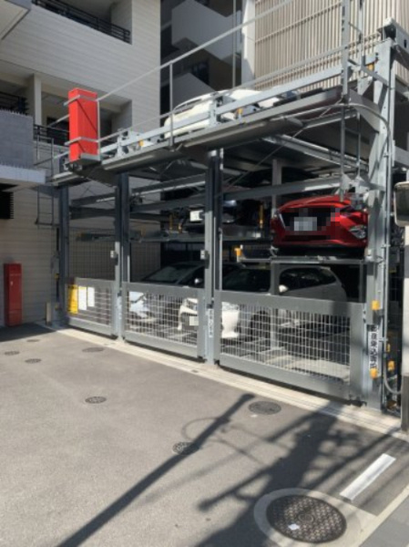 S-FORT江坂垂水町(旧：サムティ江坂Vangelo)の駐車場|駐車場があるので、車を買う予定の方も安心です