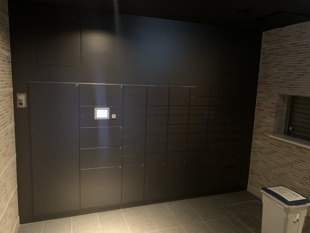 S-FORT江坂垂水町(旧：サムティ江坂Vangelo)のロビー|ゆとりのあるロビーです