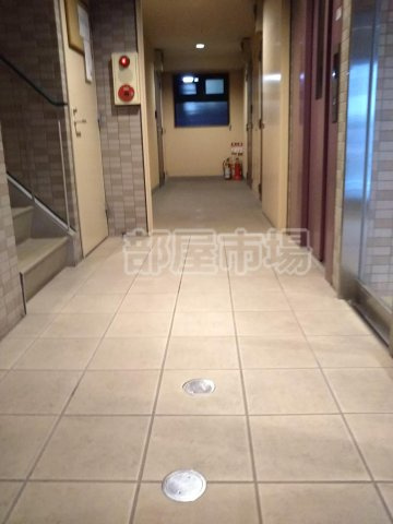 アークコートのロビー