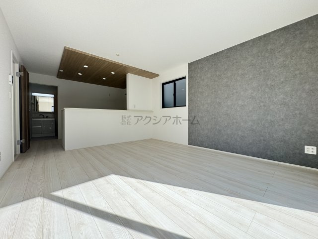 入間市扇台2丁目・全1棟　建築一戸建　～3方角地～