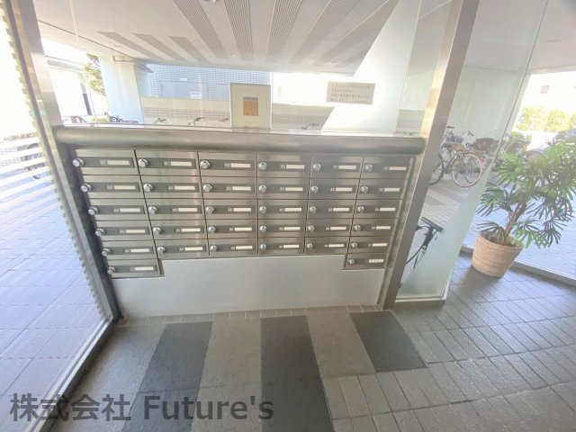 サーパス三郷の設備|集合ポスト