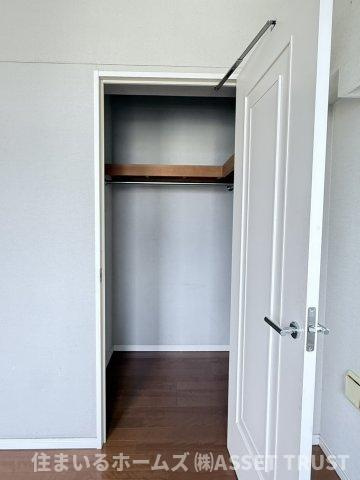 ビラハイツ参宮橋の収納|洋室に設置のウォークインクロゼット