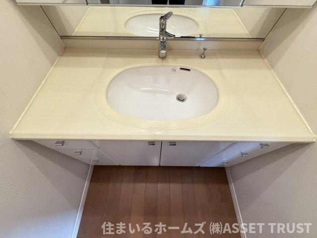 ビラハイツ参宮橋の独立洗面台