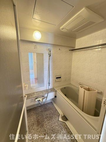 ビラハイツ参宮橋の浴室|浴室乾燥機付き