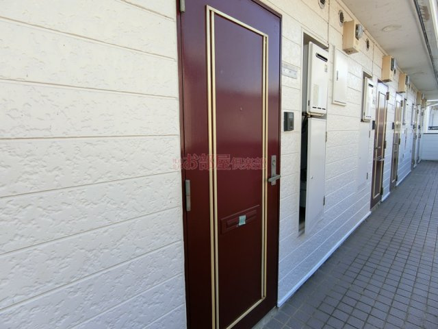 レジデンス津福本町Ⅱの玄関