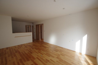 【居間・リビング】 | 【仲介手数料無料！！】国立市西1丁目　新築戸建て（全7区画）D号棟　6380万円